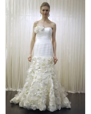 Badgley Mischka kolekcija vjenčanica za proljeće 2012.