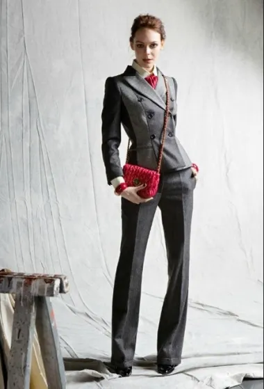 Moschino predjesenska kolekcija 2012.