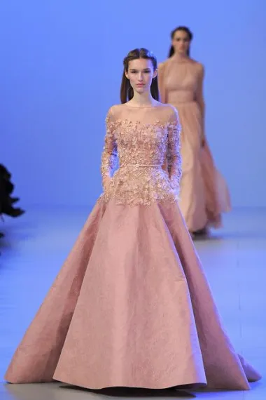 Elie Saab proljetna kolekcija 2014. (Izvor: www.style.com)