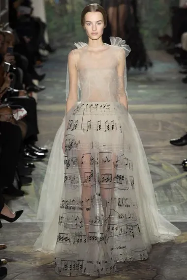 Valentino kolekcija proljeće 2014. (Izvor: www.style.com)