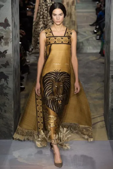 Valentino kolekcija proljeće 2014. (Izvor: www.style.com)