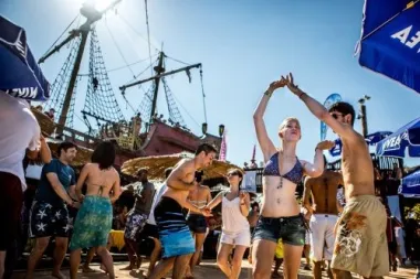Salsa Beach Splash Festival