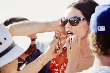 Brazilski supermodel Adriana Lima predstavila je novu Vogue Eyewear kampanju