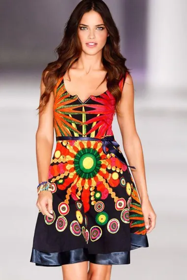 Desigual Lookbook ljeto 2014. (www.desigual.com)