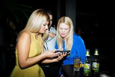 Brojni poznati popratili početak natječaja 'Somersby neverending summer'. Foto: Sara Dombre