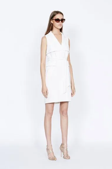 Badgley Mischka Resort kolekcija 2016. (Izvor: www.badgleymischka.com)
