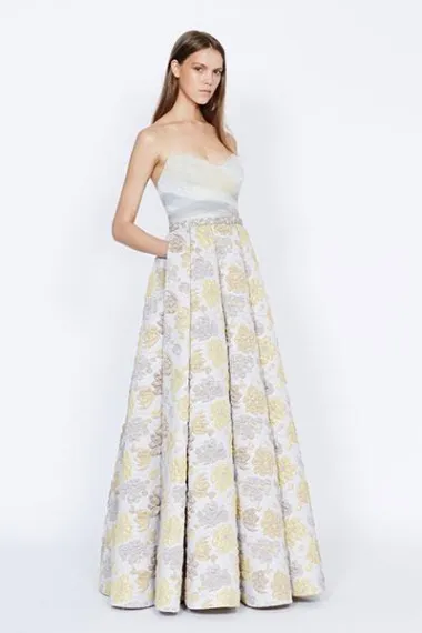 Badgley Mischka Resort kolekcija 2016. (Izvor: www.badgleymischka.com)