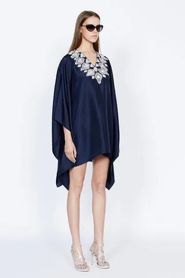 Badgley Mischka Resort kolekcija 2016. (Izvor: www.badgleymischka.com)