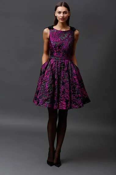 Badgley Mischka predjesenska kolekcija 2015.  (www.badgleymischka.com/prefall-2015/)