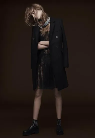 Vera Wang predjesenska kolekcija 2015. (Izvor: verawang.com)