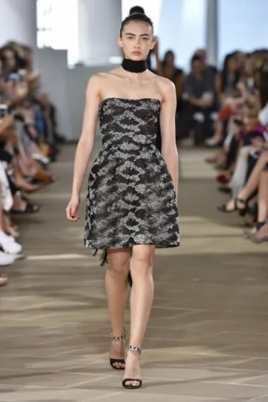 Monique Lhuillier kolekcija proljeće 2017. (www.moniquelhuillier.com)