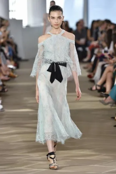 Monique Lhuillier kolekcija proljeće 2017. (www.moniquelhuillier.com)