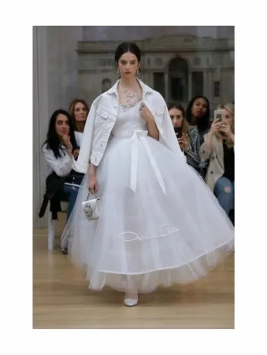 Oscar de la Renta Bridal kolekcija 2018. (Foto: www.oscardelarenta.com)