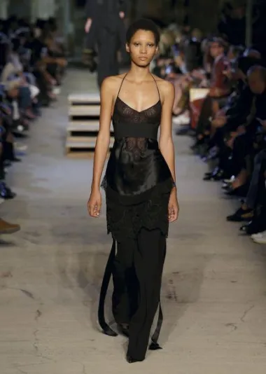 Givenchy kolekcija proljeće/ljeto 2016. (Izvor: www.givenchy.com)