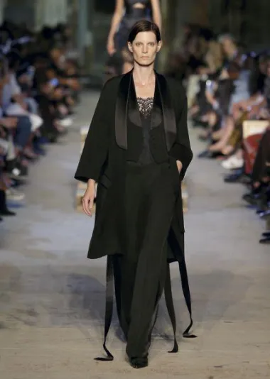 Givenchy kolekcija proljeće/ljeto 2016. (Izvor: www.givenchy.com)