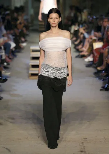 Givenchy kolekcija proljeće/ljeto 2016. (Izvor: www.givenchy.com)