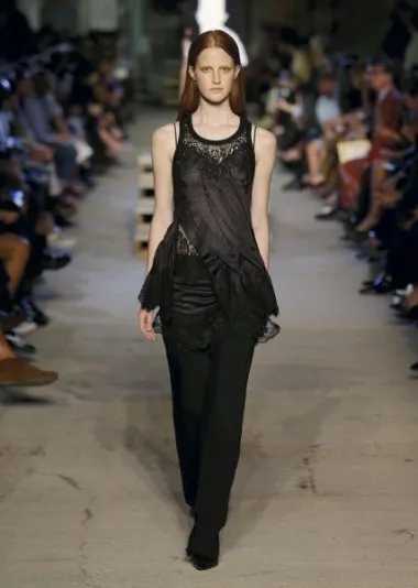 Givenchy kolekcija proljeće/ljeto 2016. (Izvor: www.givenchy.com)