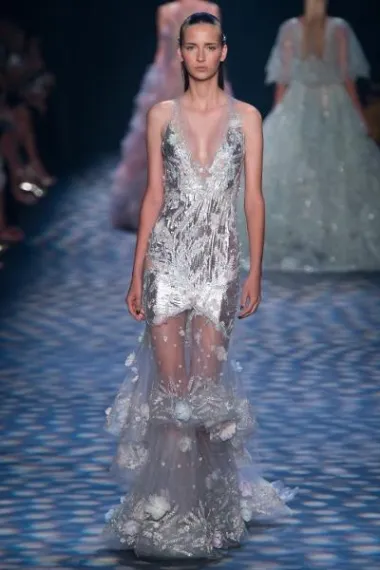 Marchesa kolekcija proljeće 2017. (Izvor: www.marchesa.com)