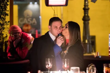 U Glow baru za Valentinovo sve je bilo u znaku ljubavi zahvaljujući kombinaciji najfinijih spritzeva. Prekrasno okruženje privuklo je brojne poznate osobe među kojima su bili Tonči Huljić, Antonija Mandić, Ivan Šarić, Barbara Repe, Hana Hadžiavdagić...