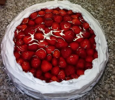 voćna torta od jagoda, ne mogu joj odoljeti