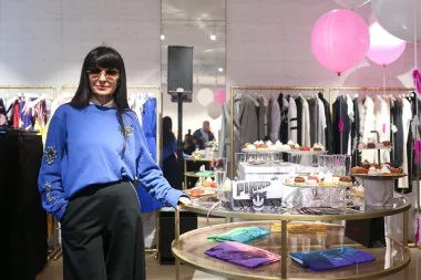 Modna dizajnerica i pjevačica Matija Vuica voli odvažno i drugačije po čemu je prepoznatljiv PINKO