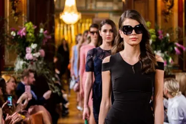 Petnaestogodišnji stvaralački ciklus Aleksandra Šekuljice i Ivana Tandarića sinoć je okrunjen na uistinu posebnoj modnoj predstavi u srcu Zagreba (FOTO: Mirko Janković)