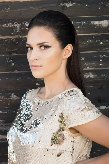 Miss Sisačko-moslavačke županije Helena Čatić jedna je od mlađih natjecateljica Izbora za Miss Hrvatske. Ova srednjoškolka dolazi iz Hrvatske Kostajnice i za sebe kaže da je veliki avanturist. Članica je školskog volonterskog kluba. U slobodno vrijeme rado piše poeziju.