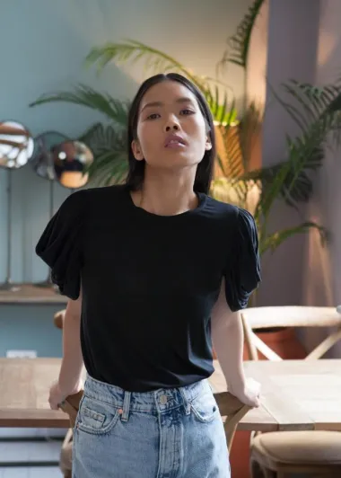 Multifunkcionalnost je prepoznatljiv potpis brenda koji je implementiran na nekoliko modela, a koji s jednim stilističkim zahvatom dobivaju sasvim nov izgled ili funkciju. (FOTO: Senja Vild)