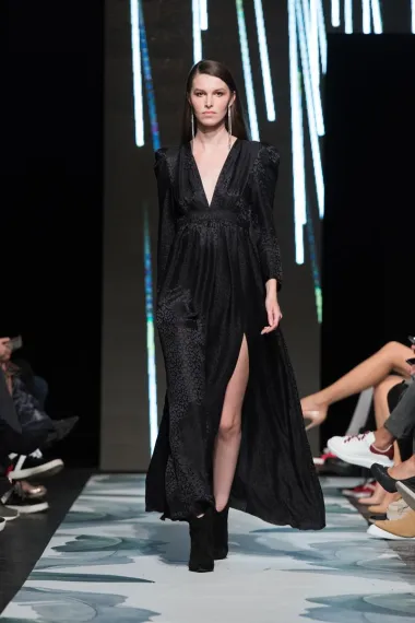 Nepogrešivi Identity by Igor Djuga i ove je sezone dokazao kako izgleda lijepa i zgodna žena te svojom kolekcijom prikazao trend koji oduševljava. (Foto: Matea Vrčković)