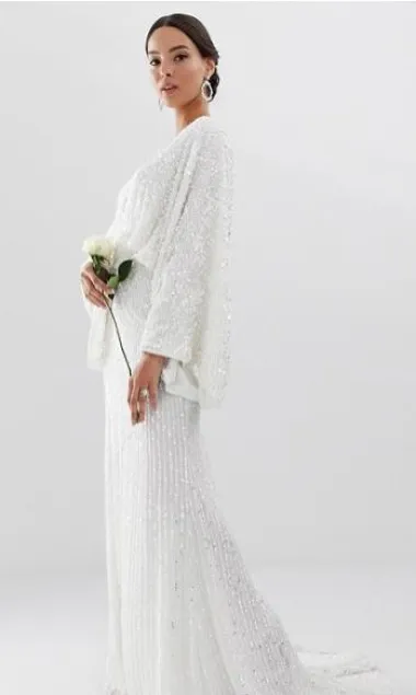 Elegantna vjenčanica posuta šljokicama - 1711 kuna (Foto: Asos)