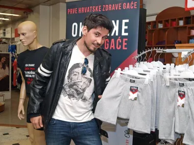 Novouređen odjel muškog rublja u Nami bio je pretijesan za brojne poznate muškarce, ali i modne urednice i bloggerice koji su među prvima željele upoznati OKTANKE.
