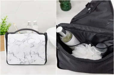 Kozmetička torbica s printom mramora, 203 kn (Foto: Asos)