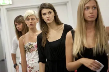 Modeli čekaju casting
