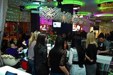Plaza bar 4. 2. 2011.