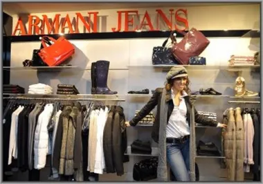 Otvoren prvi Armani Jeans dućan
