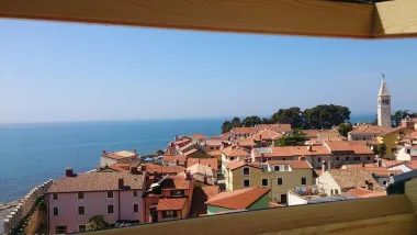 Sunčani pogled s prozora u Novigradu :D