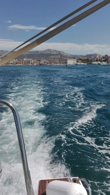 Isplovljavanje iz Splita
