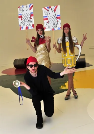 Prosvjedom u Zagrebu Phillip Colbert je želio usmjeriti pažnju na modu, a onda i na poruku koju njime šalje – zaustavite krivolov i uništavanje podvodnog svijeta!