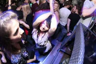 In Bar - 04. 02. 2011.