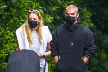 Godina rezova: Evo najluđih celebrity promjena frizura u 2020.