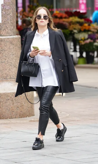 Top ili flop: Trendi outfiti zavladali su ulicama glavnog grada