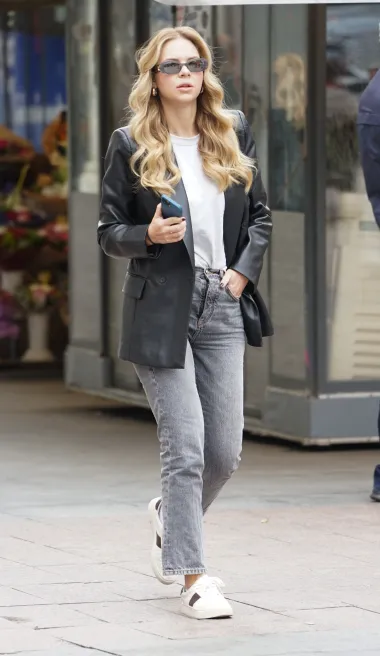 Top ili flop: Trendi outfiti zavladali su ulicama glavnog grada