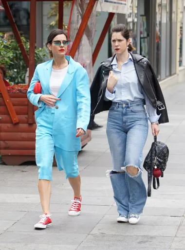 Top ili flop: Trendi outfiti zavladali su ulicama glavnog grada