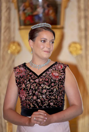 Jedinica kneza Henrija i Marie Terese, 30-godišnja princeza Alexandra najstarija je članica ove liste. Već udana žena i majka, Alexandra je uvijek dotjerana, elegantna i uljudna - baš kao što princeza treba i biti. Poznato je kako obožava nositi raskošan nakit i tijare, a često posuđuje modne komade iz ormara svoje majke te tako reciklira odjeću. 