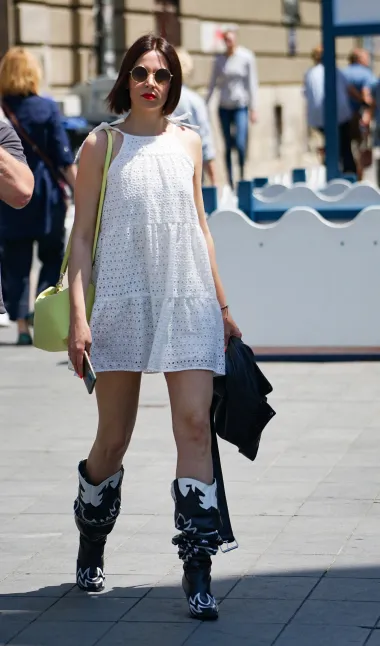 Top ili flop: Toplo vrijeme izmamilo je mnoge dame u šetnju Zagrebom