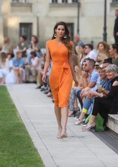 Poznati na reviji u centru Zagreba pokazali ljetne outfite. Što kažeš?