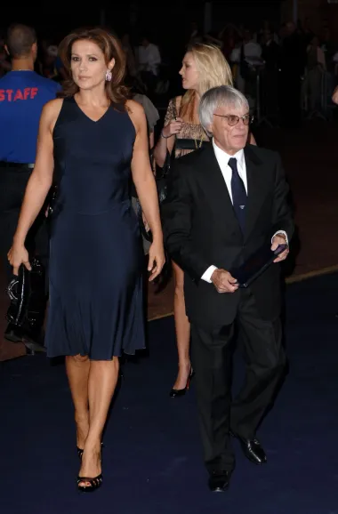 Kada su joj bile samo 24 godine, Slavica je upoznala šefa Formule 1, tada 52-godišnjeg Bernieja Ecclestonea. No osim razlike u godinama, tu je bila i ogromna razlika u visini - Slavica je visoka 186 cm, a Bernie tek 159 cm. Unatoč tome, oženili su se i bili u braku od 1985. do 2009., a dobili su dvije kćeri, Tamaru i Petru.