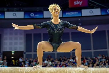 Gimnastičarka s Jamajke, Danusia Francis, na svoju se žalost nije kvalificirala na prošle i pretprošle Olimpijske igre, ali joj se zato na ovima u Tokiju prema mišljenju mnogih smiješi barem jedna medalja. Naime, Danusia se nakon teških ozljeda oporavila i u posljednje je dvije sezone zadivila svijet svojim savršeno izvedenim gimnastičarskim rutinama za koje je čak 10 puta dobila maksimalan broj bodova od sudaca. 