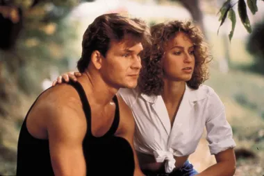 Unatoč tome što im je kemija na setu bila nevjerojatna, a njihov &quot;Prljavi ples&quot; kruna karijere, ovaj glumački par nikako se u realnosti nije dobro slagao.  Patrick Swayze je tako u svojoj  „The Time of My Life“ otkrio detalje njihova odnosa i itekako iznenadio javnost. „Imali smo nekih trzavica, pogotovo kad smo bili umorni od cjelodnevnog snimanja. Jennifer je bila izuzetno emocionalna, znala je briznuti u plač ako bi je netko kritizirao. Znala su je obuzeti i u ta neka šašava raspoloženja pa nas je tjerala da ponavljamo scene do u nedogled jer bi se počela smijati“, prerano preminuli glumac je napisao o svojoj kolegici Jennifer Gray. U konačnici je došlo do toga da su se Jennifer i Patrick u stvarnom životu, po eventima, počeli izbjegavati te im je cijelo iskustvo zajedničkog snimanja ostavilo gorak okus u ustima. 