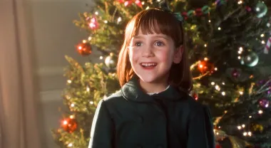 Mara Wilson je bila dječja zvijezda 1990-ih, a mnogi su mislili kako će nastaviti glumiti i u odrasloj dobi. Naime, njezin je talent bio izniman, a mnogi ju i dan danas pamte kao slatkicu iz filmova &quot;Matilda&quot; i &quot;Tatica u suknji&quot;. No, Mara je krenula drugim putem te je danas poznata i uspješna spisateljica, a tek se povremeno bavi i sinkronizacijom crtića. 